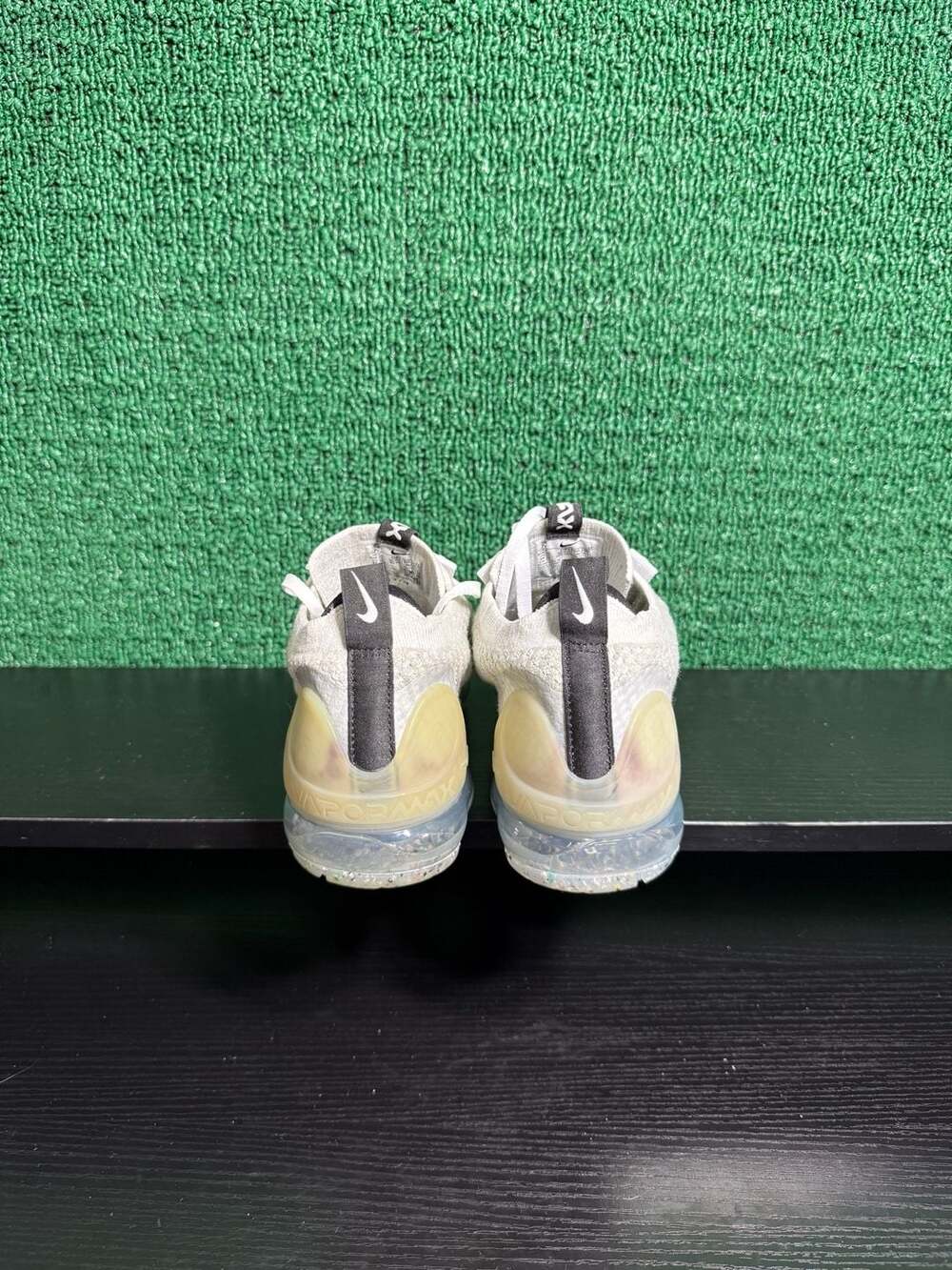 Nike Air VaporMax 2021 Flyknit Sneakers - Picture 3 of 5